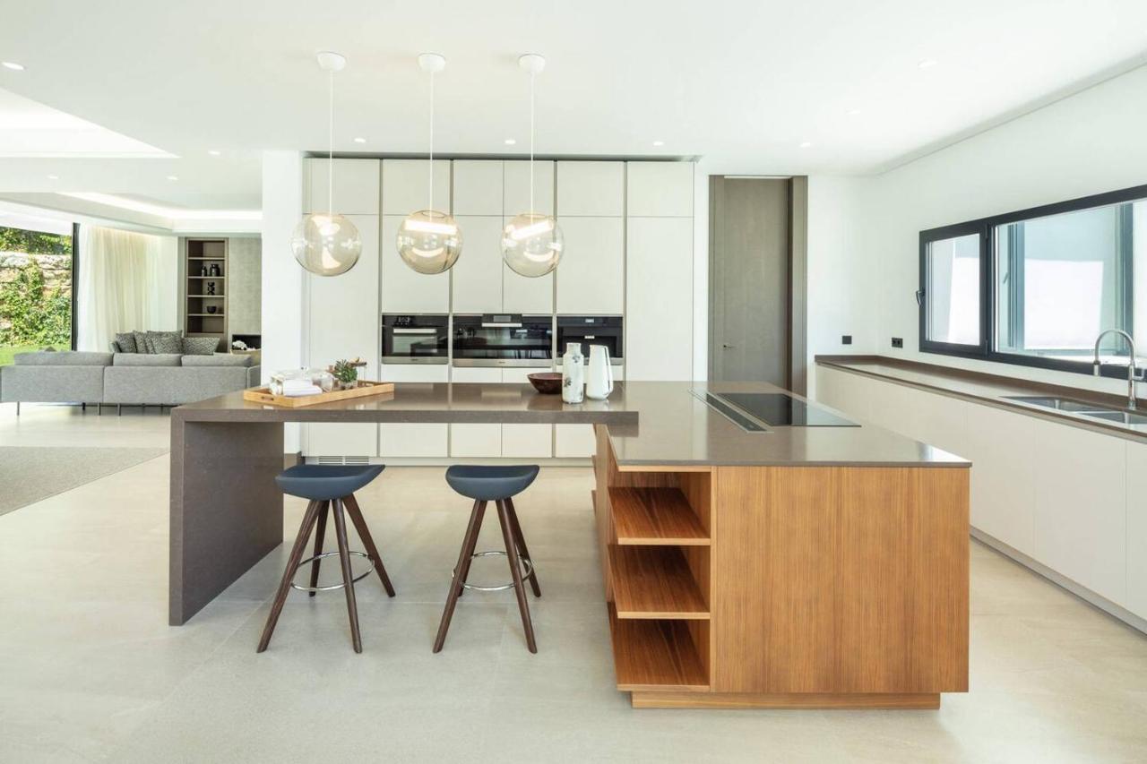 Apartamento Newly Built 6 Bdrm Luxury In Nueva Andalucía Marbella