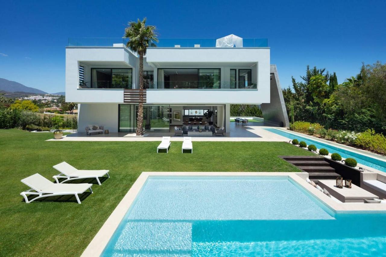 Newly Built 6 Bdrm Luxury In Nueva Andalucia Apartment Marbella
