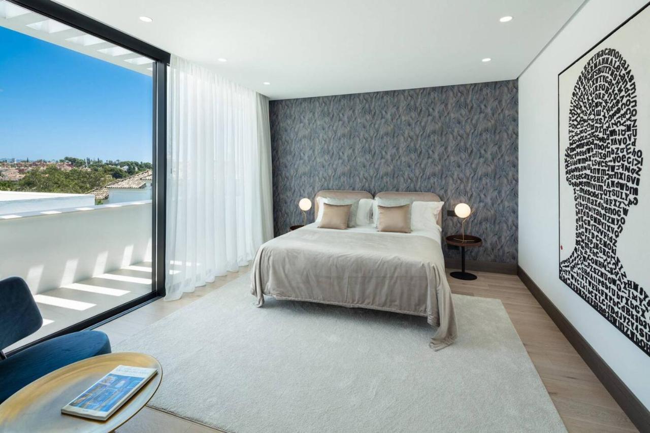 Newly Built 6 Bdrm Luxury In Nueva Andalucia