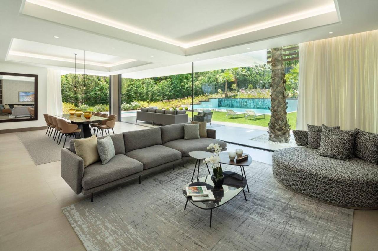 Newly Built 6 Bdrm Luxury In Nueva Andalucia Apartment *