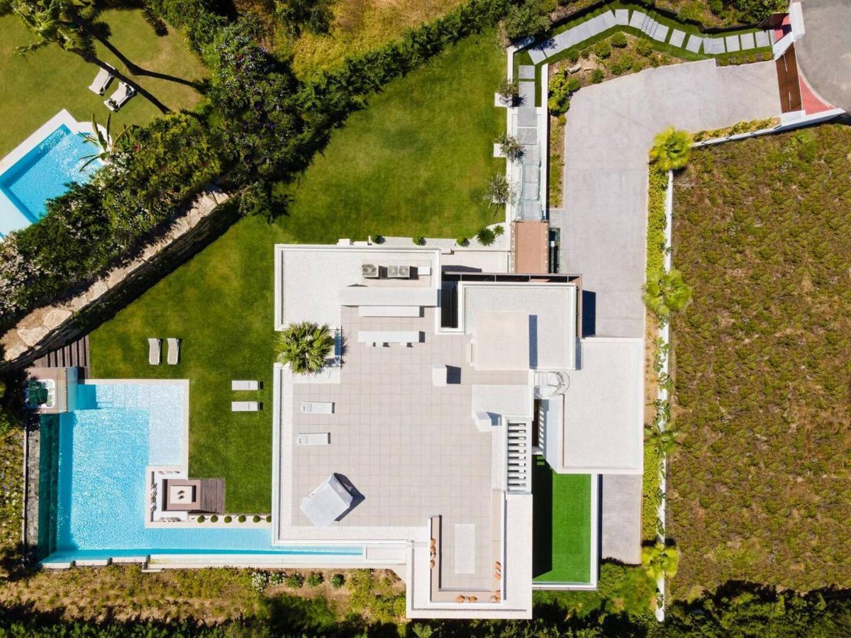 Newly Built 6 Bdrm Luxury In Nueva Andalucia *