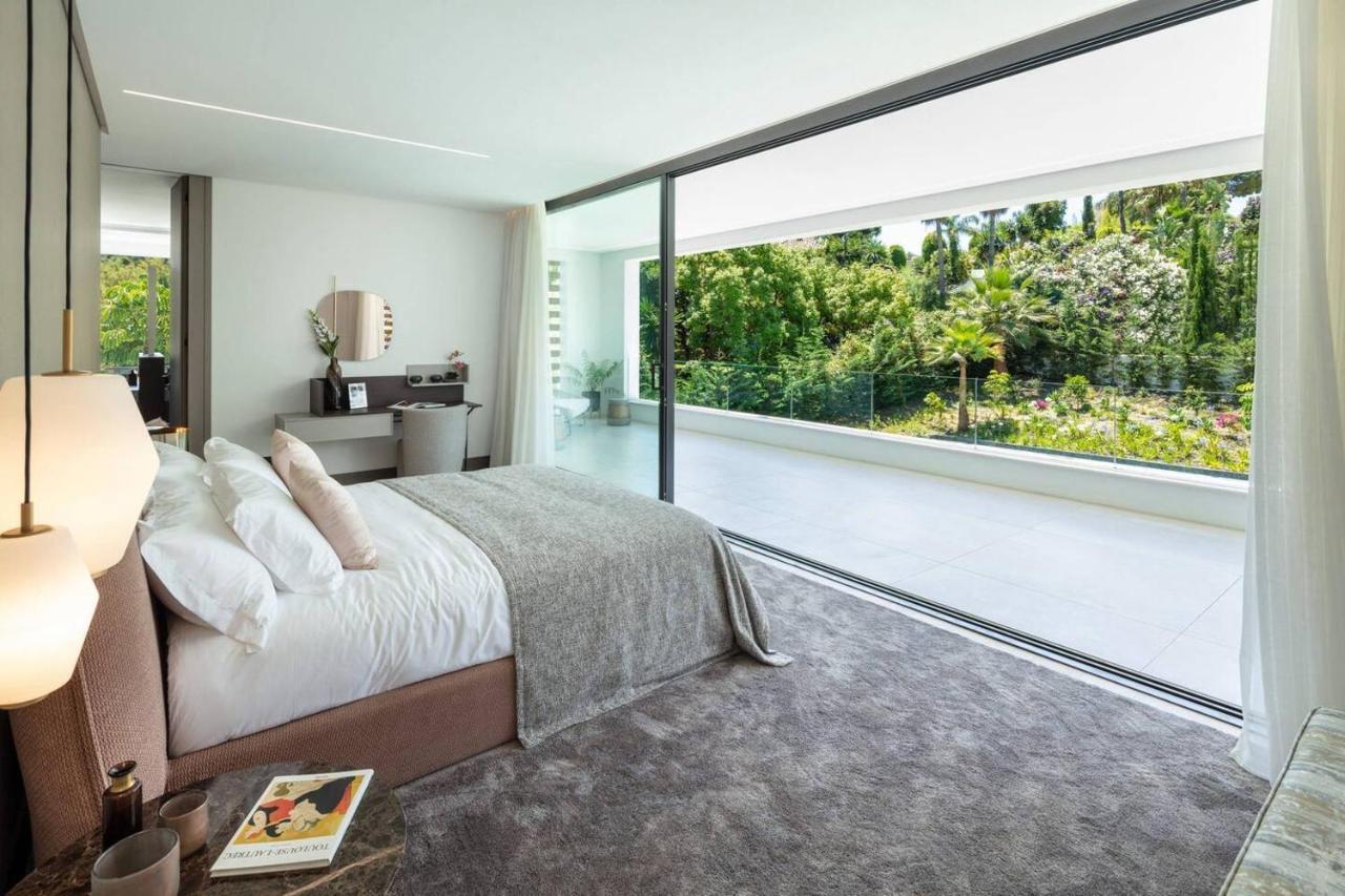 Newly Built 6 Bdrm Luxury In Nueva Andalucia Marbella