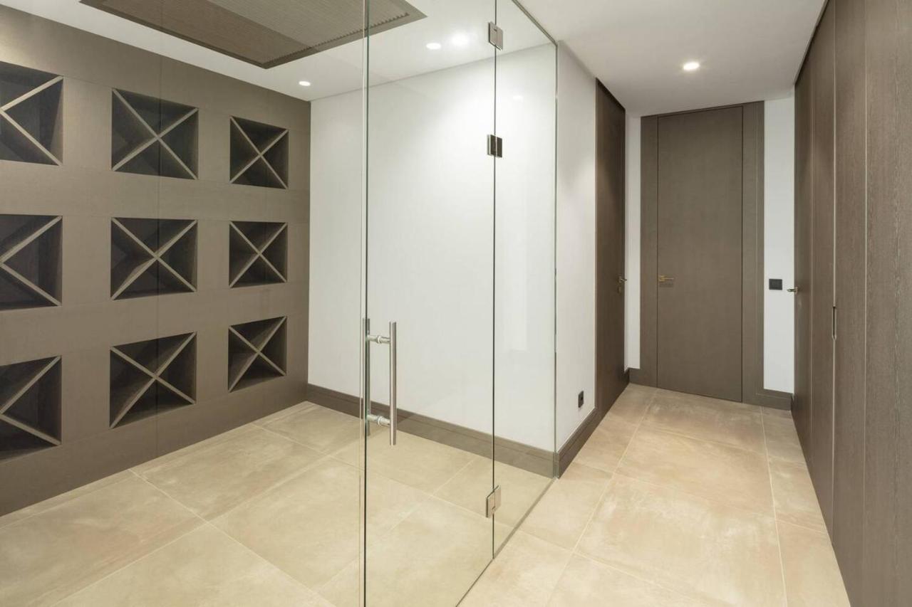 Newly Built 6 Bdrm Luxury In Nueva Andalucia Marbella