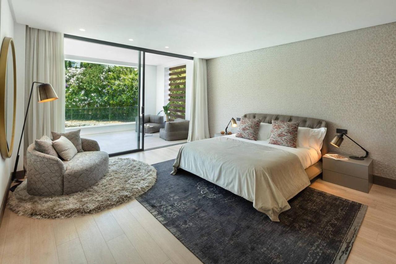 Newly Built 6 Bdrm Luxury In Nueva Andalucia Apartment *
