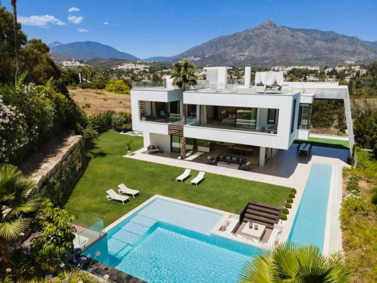 Newly Built 6 Bdrm Luxury In Nueva Andalucia *